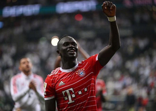 费兰·托雷斯戴帽斩获赛季11球，超越莱万距离姆巴佩5球（费兰·托雷斯上演帽子戏法收获赛季第11球，超越莱万仍落后姆巴佩5球）