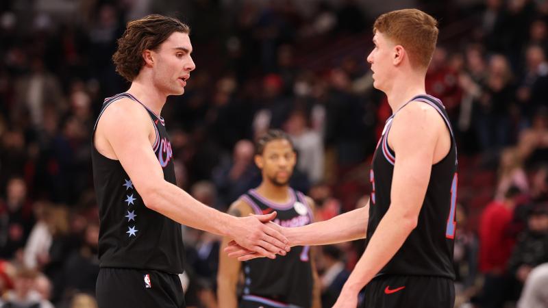 前拉玛西亚队友：梅西做的那些动作，他在小时候就能做（拉玛西亚旧队友：梅西从小就能完成这些动作）