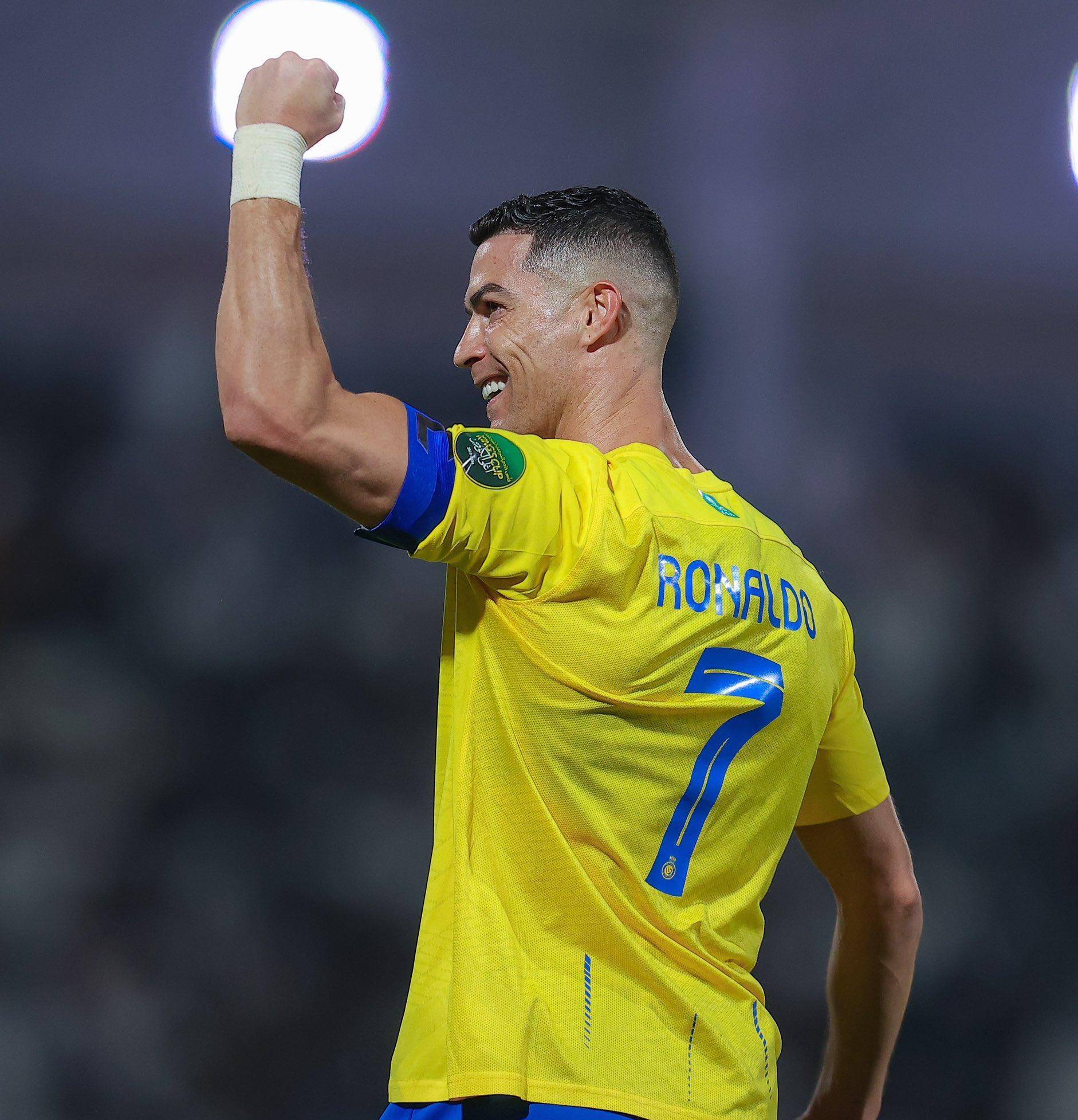 2-1力克曼城！埃迪·豪收获纽卡生涯第100胜（2-1击败曼城！埃迪·豪完成纽卡执教第100胜）