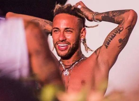 范巴斯滕：布鲁日被“抢劫”了，那个4-3的绝杀球本该有效（范巴斯滕怒斥：布鲁日遭不公，4-3绝杀本应算进）