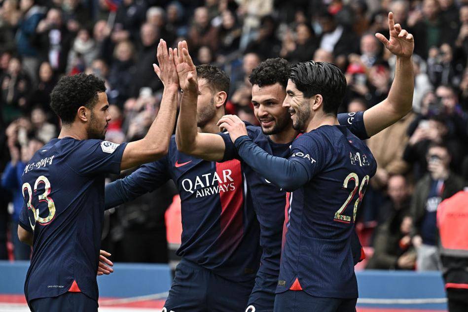 22岁希望之星被雪藏：两个月零出战自信尽失，回利物浦成唯一选项（22岁新星遭冷藏：两月无出场信心受挫，重返利物浦成唯一出路）