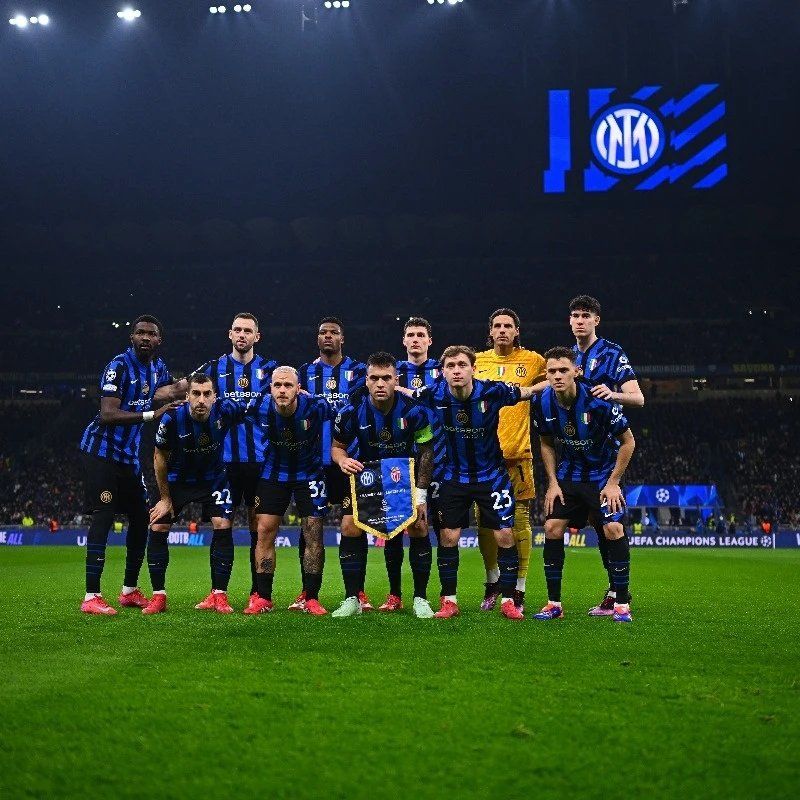 中超客场霸主！2025赛季客场积分榜揭晓，海港35分领跑，冠军当之无愧（2025中超客场榜出炉：海港以35分登顶，冠军实至名归）