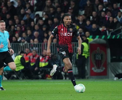 胶柱鼓瑟，阿尔梅达死抱击败巴萨的阵型出战后遭遇联赛三连败（固守击败巴萨的阵型，阿尔梅达联赛遭三连败）