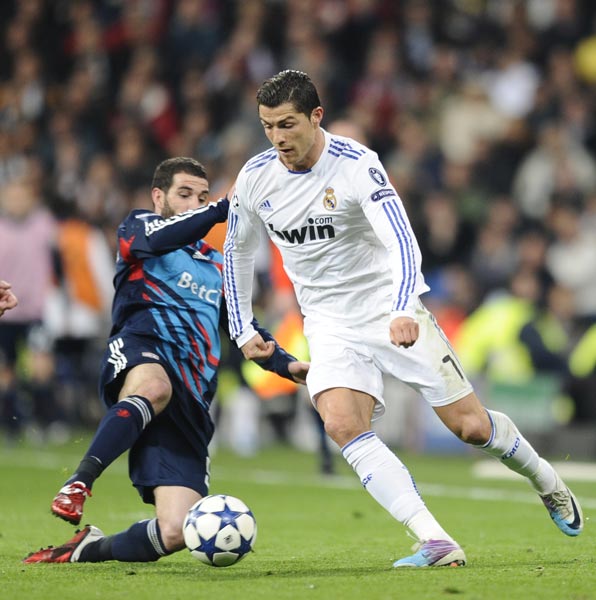 罗体：迪巴拉因发烧缺席罗马的训练，多夫比克恢复跑步练习（罗体报道：迪巴拉发烧缺席罗马训练，多夫比克重启跑步训练）