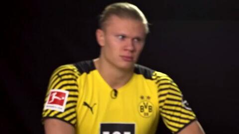 埃迪·豪：查洛巴对戈登的冲撞是明显的犯规，这是一粒点球（埃迪·豪：查洛巴撞倒戈登犯规明显，理应判点球）