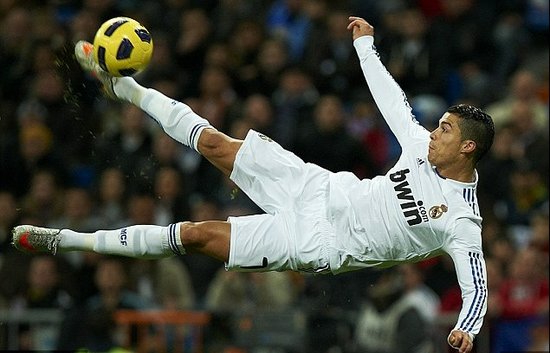 TA：一英超俱乐部高管因涉嫌非近期性犯罪接受调查（TA：英超一俱乐部高层因涉非近期性犯罪正接受调查）