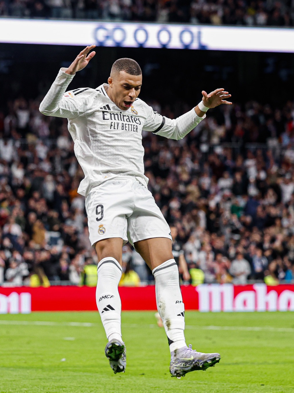 15岁道曼禁区内天秀回旋破门，青年欧冠阿森纳4-2逆转拜仁（青年欧冠15岁道曼禁区回旋破门，阿森纳4-2逆转拜仁）