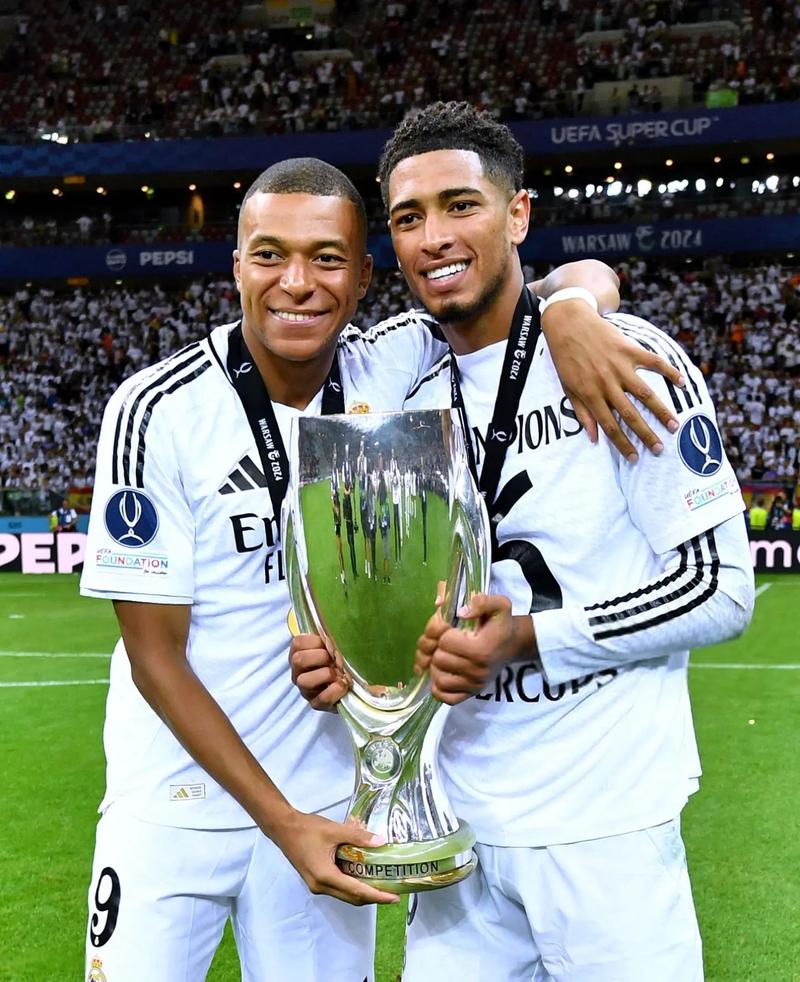 帕柳卡：门将职责是扑救，多纳鲁马、大马丁和裤袜是现役最强（帕柳卡：门将首要任务是扑救，现役最强当属多纳鲁马、大马丁与库尔图瓦）