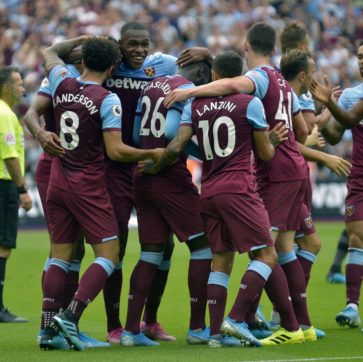 CCTV不播！中超两强出战亚冠：蓉城1-0=赢领头羊，海港输球＝出局（央视不转！中超双雄征战亚冠：蓉城1-0斩领头羊，海港输球即出局）