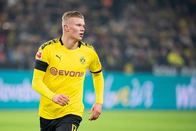 U22国足本期名单与熊猫杯名单对比：刘诚宇、汪士钦落选（U22国足新一期名单对比熊猫杯阵容：刘诚宇、汪士钦未入选）